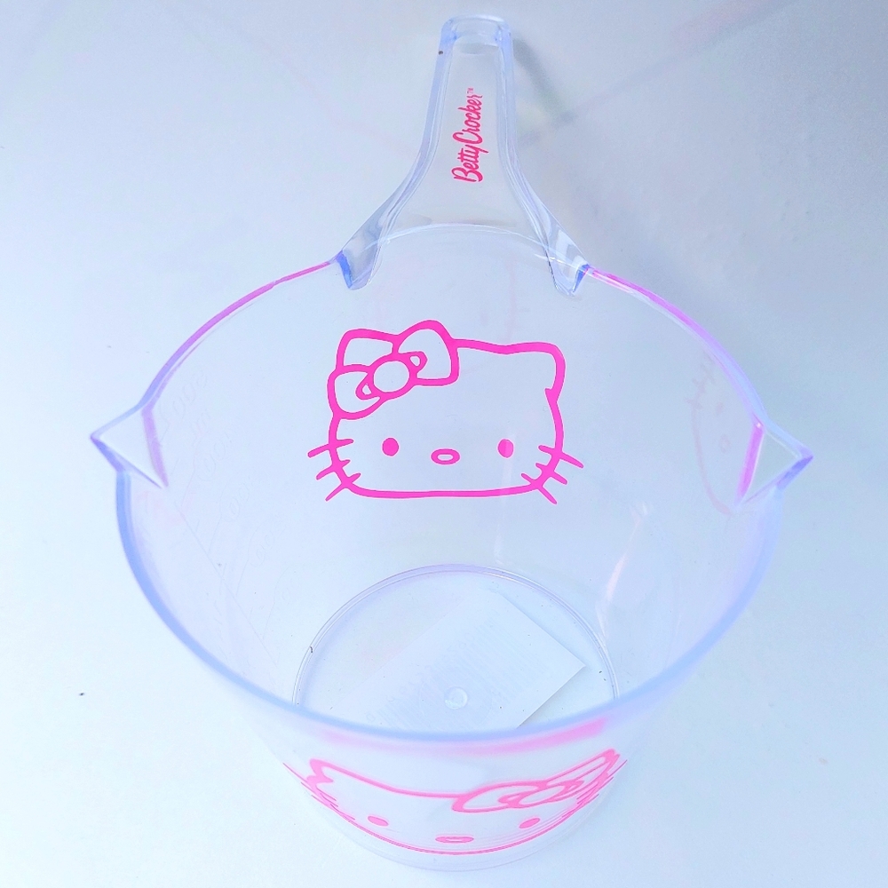 Hello Kitty Measuring Cup - Picture 2 of 3